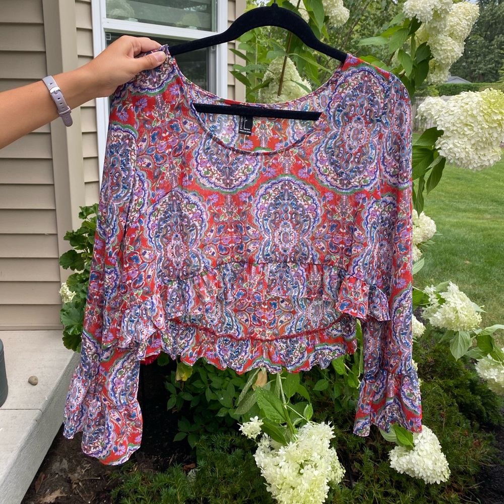 Sheer 70s Cropped Top with Flowy Long Sleeves